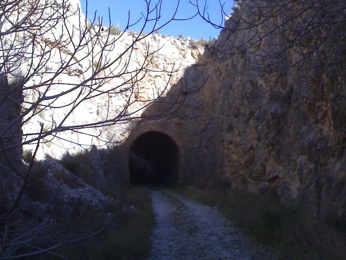 Cuevas Adonia Villa Freila Bagian luar foto
